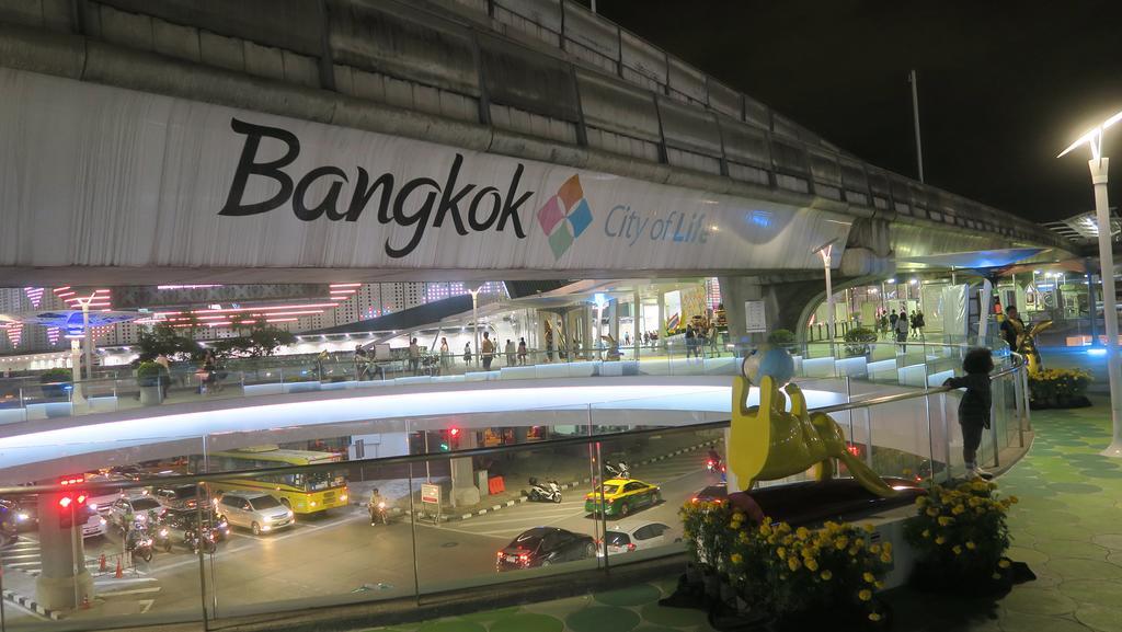 Siam Square House Hotel Banguecoque Exterior foto